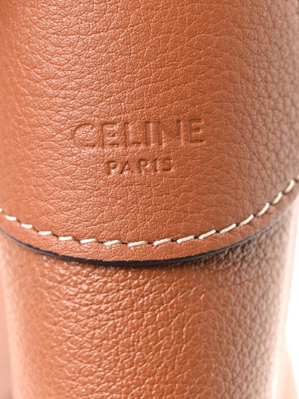 SOLD - CELINE Supple Calfskin large Triomphe Heloise Shoulder Bag Tan 👜🌟💎❤️ - Picture 13 of 13